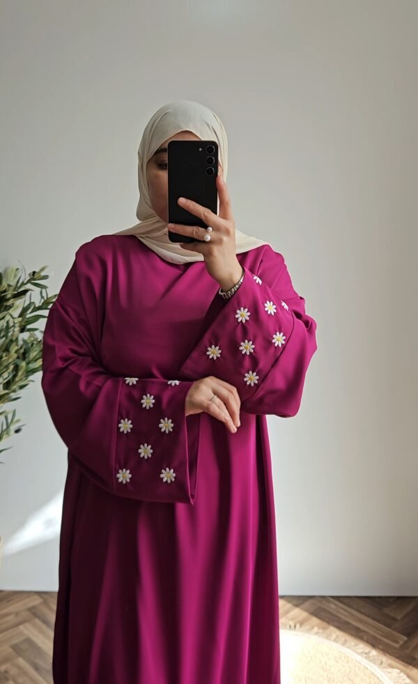 20260227_145851 عباءة وردة🌼