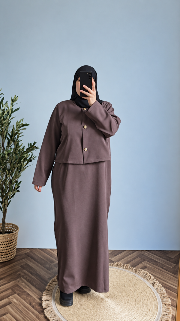 عباية + لافست